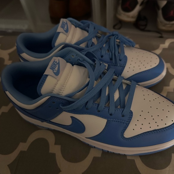 Nike dunk Unc - Picture 2 of 4